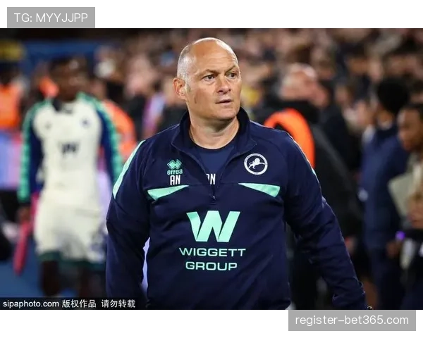 德甲焦点,斯坦尼西奇,巧施倒三角,大赢家足球比分,大赢家比分官网,大赢家体育,大赢家网页版,大赢家app下载电脑版