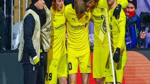 “揭秘：湖记曝东契奇传球失误，与詹姆斯扣篮未果”